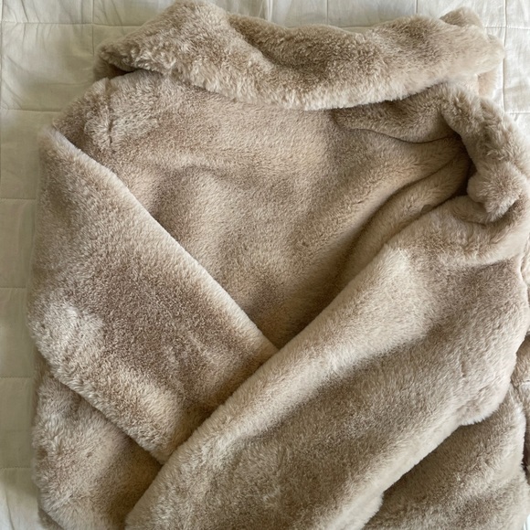 Blank NYC fur jacket - Picture 3 of 5